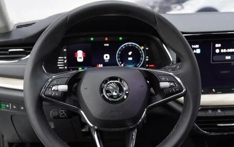 Skoda Octavia IV, 2021 год, 1 610 000 рублей, 11 фотография