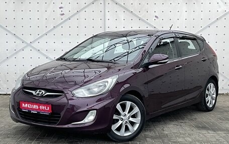 Hyundai Solaris II рестайлинг, 2012 год, 930 000 рублей, 1 фотография