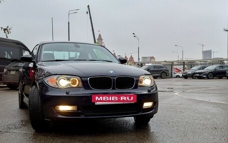 BMW 1 серия, 2009 год, 1 590 000 рублей, 5 фотография