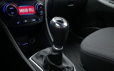 Hyundai Solaris II рестайлинг, 2012 год, 930 000 рублей, 16 фотография