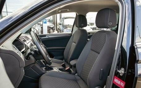 Volkswagen Tiguan II, 2020 год, 1 695 000 рублей, 11 фотография