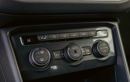 Volkswagen Tiguan II, 2020 год, 1 695 000 рублей, 14 фотография