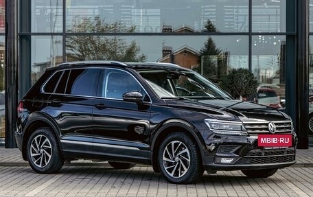 Volkswagen Tiguan II, 2020 год, 1 695 000 рублей, 3 фотография