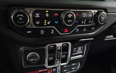 Jeep Wrangler, 2024 год, 8 490 000 рублей, 13 фотография