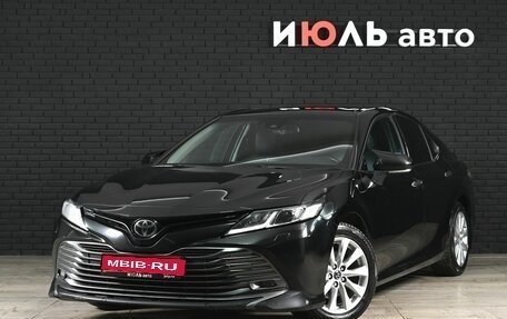 Toyota Camry, 2018 год, 2 820 000 рублей, 1 фотография