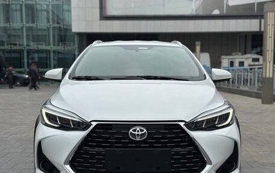 Toyota Yaris XP150 рестайлинг, 2022 год, 1 750 000 рублей, 1 фотография