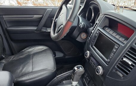 Mitsubishi Pajero IV, 2010 год, 1 980 000 рублей, 11 фотография