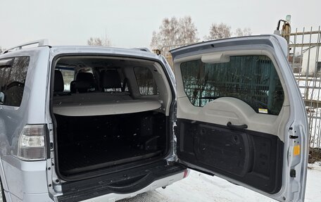 Mitsubishi Pajero IV, 2010 год, 1 980 000 рублей, 17 фотография