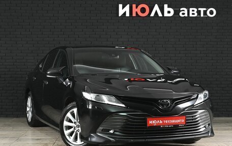 Toyota Camry, 2018 год, 2 820 000 рублей, 4 фотография