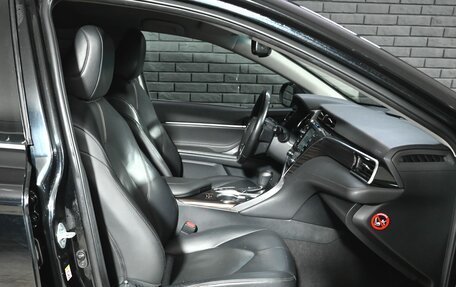 Toyota Camry, 2018 год, 2 820 000 рублей, 11 фотография