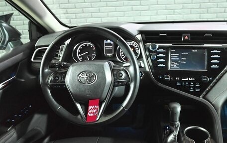 Toyota Camry, 2018 год, 2 820 000 рублей, 14 фотография