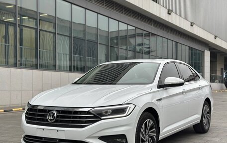 Volkswagen Jetta VII, 2021 год, 2 120 000 рублей, 1 фотография