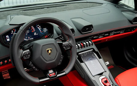 Lamborghini Huracán, 2024 год, 47 800 000 рублей, 8 фотография