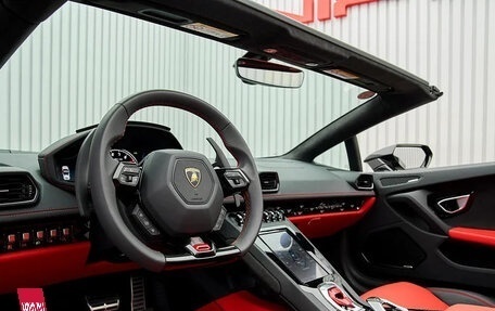 Lamborghini Huracán, 2024 год, 47 800 000 рублей, 10 фотография