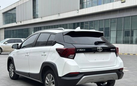 Toyota Yaris XP150 рестайлинг, 2022 год, 1 750 000 рублей, 5 фотография