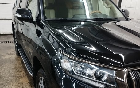 Toyota Land Cruiser Prado 150 рестайлинг 2, 2021 год, 6 250 000 рублей, 2 фотография