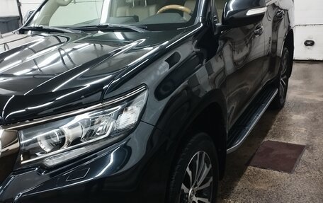 Toyota Land Cruiser Prado 150 рестайлинг 2, 2021 год, 6 250 000 рублей, 3 фотография