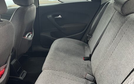 Volkswagen Polo VI (EU Market), 2012 год, 940 000 рублей, 9 фотография