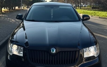 Skoda Superb III рестайлинг, 2013 год, 1 150 000 рублей, 2 фотография