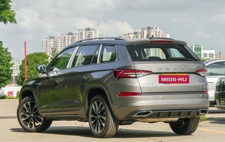 Skoda Kodiaq, 2024 год, 4 950 000 рублей, 5 фотография