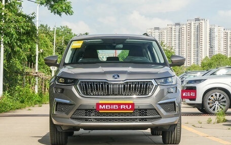 Skoda Kodiaq, 2024 год, 4 950 000 рублей, 2 фотография