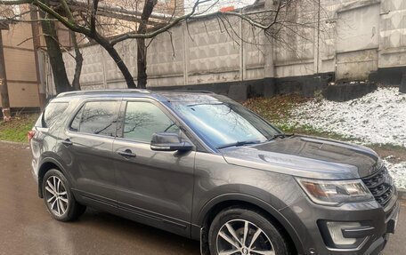 Ford Explorer VI, 2017 год, 3 550 000 рублей, 3 фотография
