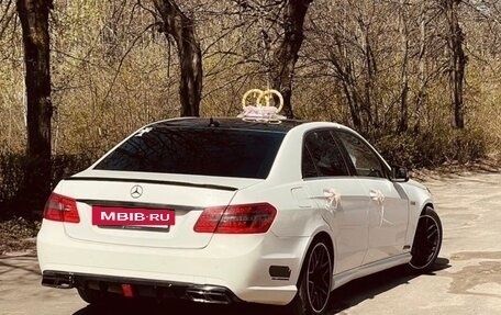 Mercedes-Benz E-Класс, 2010 год, 1 300 000 рублей, 4 фотография