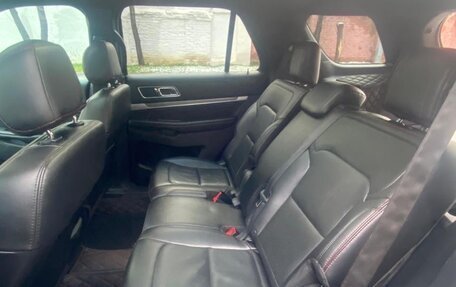 Ford Explorer VI, 2017 год, 3 550 000 рублей, 10 фотография