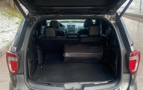 Ford Explorer VI, 2017 год, 3 550 000 рублей, 12 фотография