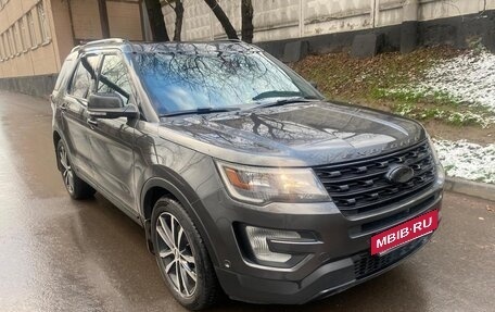 Ford Explorer VI, 2017 год, 3 550 000 рублей, 2 фотография