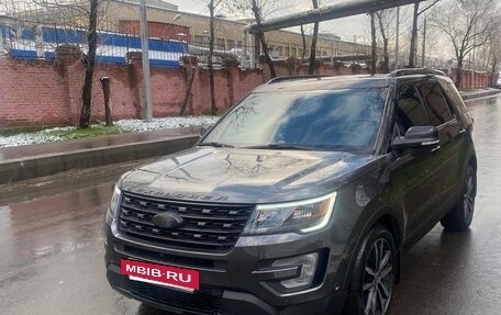 Ford Explorer VI, 2017 год, 3 550 000 рублей, 15 фотография