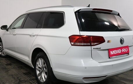 Volkswagen Passat B8 рестайлинг, 2018 год, 1 949 000 рублей, 4 фотография