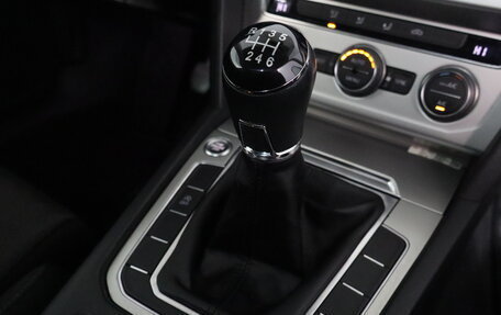 Volkswagen Passat B8 рестайлинг, 2018 год, 1 949 000 рублей, 11 фотография