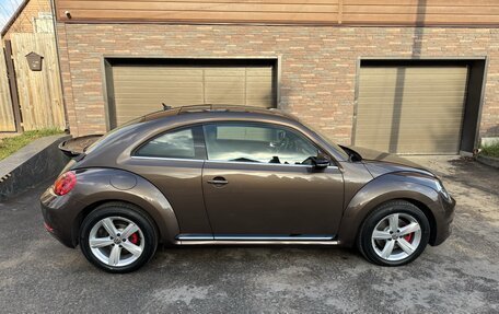 Volkswagen Beetle, 2014 год, 2 330 000 рублей, 7 фотография