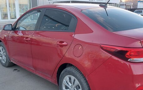 KIA Rio IV, 2018 год, 1 050 000 рублей, 3 фотография