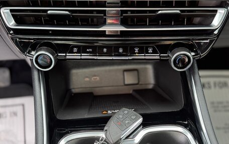 Chevrolet Traverse, 2025 год, 7 500 000 рублей, 20 фотография