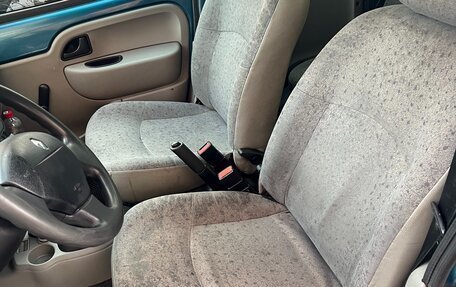 Renault Kangoo II рестайлинг, 2003 год, 280 000 рублей, 15 фотография