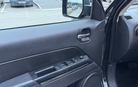 Jeep Liberty (Patriot), 2008 год, 690 000 рублей, 16 фотография