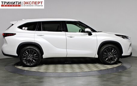 Toyota Highlander, 2025 год, 6 390 000 рублей, 4 фотография