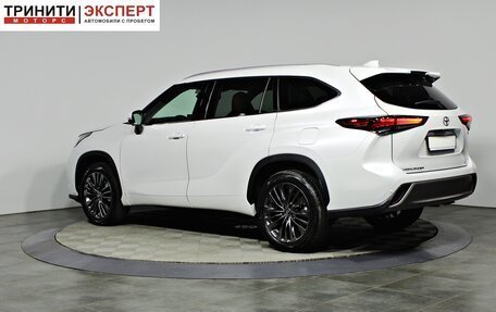 Toyota Highlander, 2025 год, 6 390 000 рублей, 8 фотография