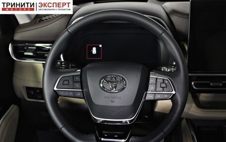 Toyota Highlander, 2025 год, 6 390 000 рублей, 17 фотография