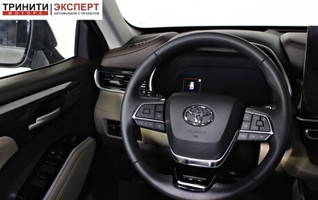 Toyota Highlander, 2025 год, 6 390 000 рублей, 14 фотография