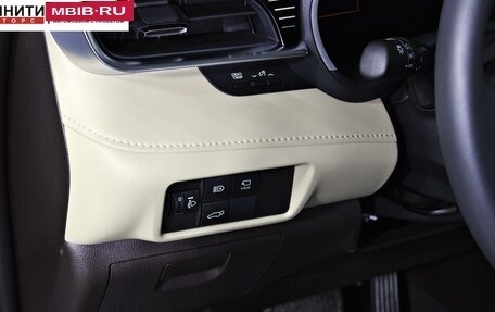 Toyota Highlander, 2025 год, 6 390 000 рублей, 23 фотография