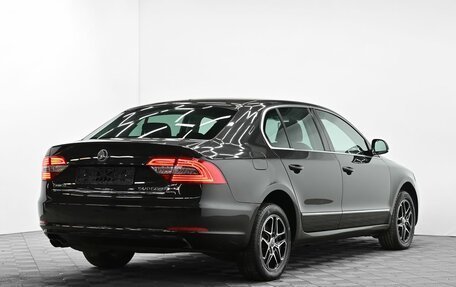Skoda Superb III рестайлинг, 2014 год, 995 000 рублей, 4 фотография
