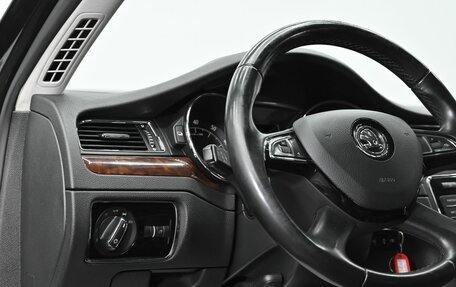 Skoda Superb III рестайлинг, 2014 год, 995 000 рублей, 10 фотография