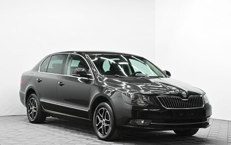 Skoda Superb III рестайлинг, 2014 год, 995 000 рублей, 2 фотография