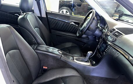 Mercedes-Benz E-Класс, 2004 год, 1 200 000 рублей, 3 фотография