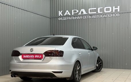 Volkswagen Jetta VI, 2011 год, 1 150 000 рублей, 2 фотография