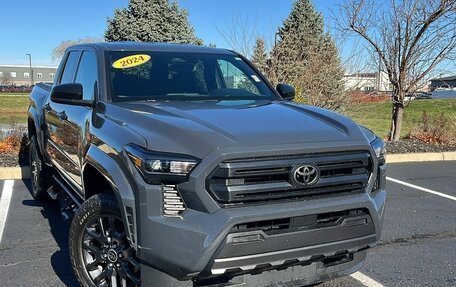 Toyota Tacoma, 2024 год, 5 900 000 рублей, 1 фотография