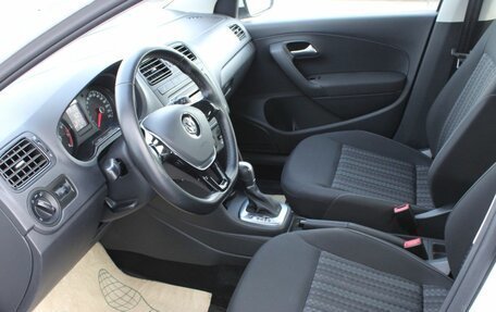 Volkswagen Polo VI (EU Market), 2018 год, 1 300 000 рублей, 11 фотография